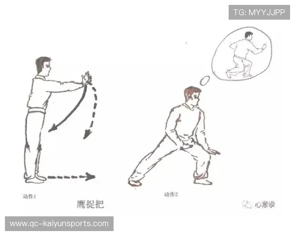 自由搏击选手释放组合拳如机关枪，裁判急忙制止