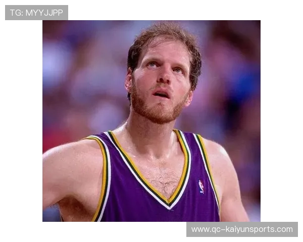 Schmidt 关键时刻破坏对手进攻