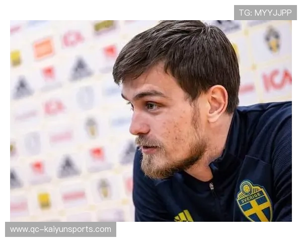 希克：后卫们抗压能力强，新帅对他们表现非常满意，希克 身价