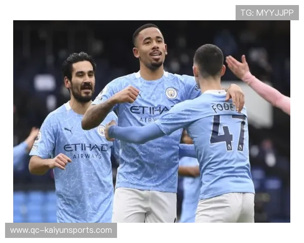 曼城继续领跑欧冠，福登与哈兰德组成最强锋线，哈登弗里曼